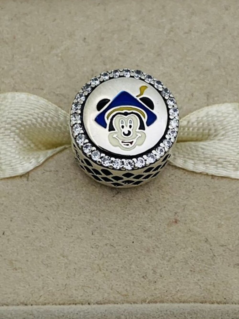 ✨🔥Pandora Disney Mickey Graduation Class of 2021 Charm